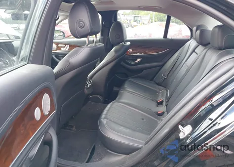 2017 Mercedes-Benz E 300 4Matic из США, поврежденный, VIN WDDZF4KB9HA220745